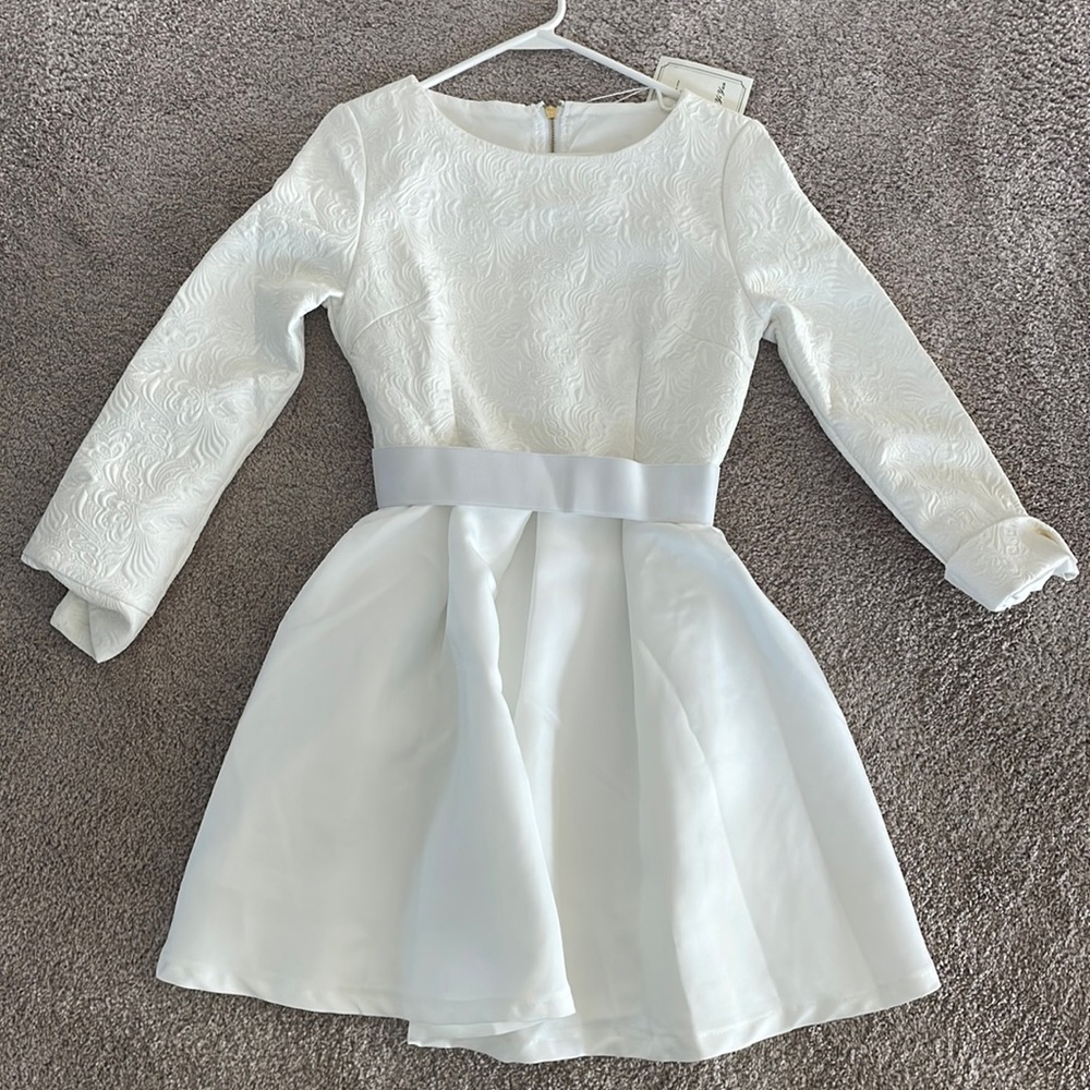 NWT White dress, long sleeve.